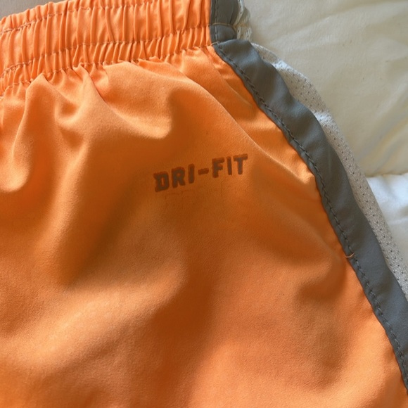 Nike Dri-Fit running shorts - Picture 6 of 8